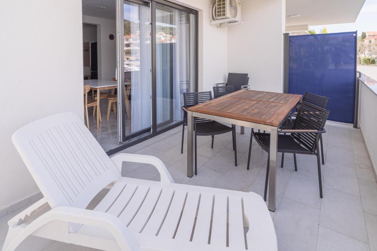 Blue Marina Apartments Exterior foto
